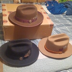 Group Of 3 Felt Fur Hats. Open Road Style Sz: MED or 57.